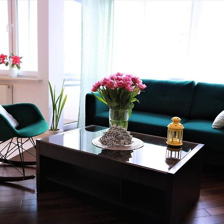 Stylish And Spacious By Cooee Apartments Warsaw Ngoại thất bức ảnh