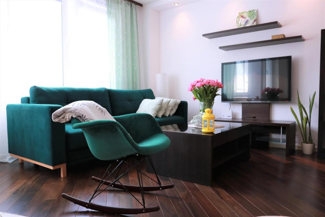 Stylish And Spacious By Cooee Apartments Warsaw Ngoại thất bức ảnh